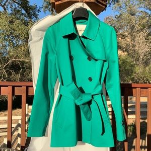Coach women’s trench coat, size M. Color: Jade